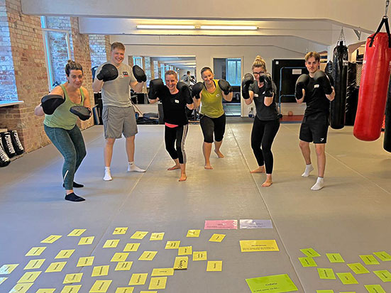 Gewaltfreie Kommunikation und Boxen Teamevent 2026